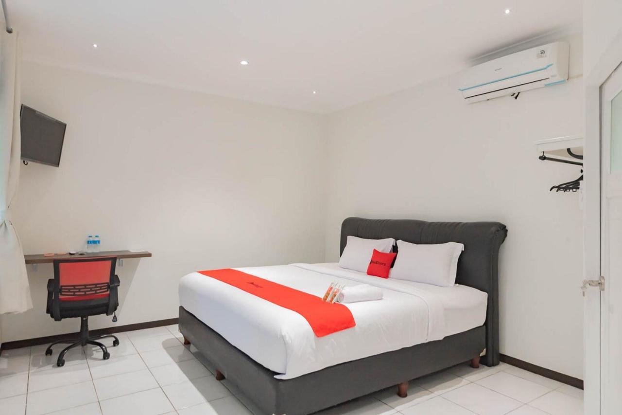 Reddoorz Plus @ Pakuan Residence Tajur Μπογκόρ Εξωτερικό φωτογραφία